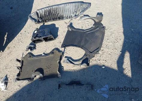 2011 Mercedes-Benz E 550 from USA, damaged, VIN WDDKJ7CB5BF107143